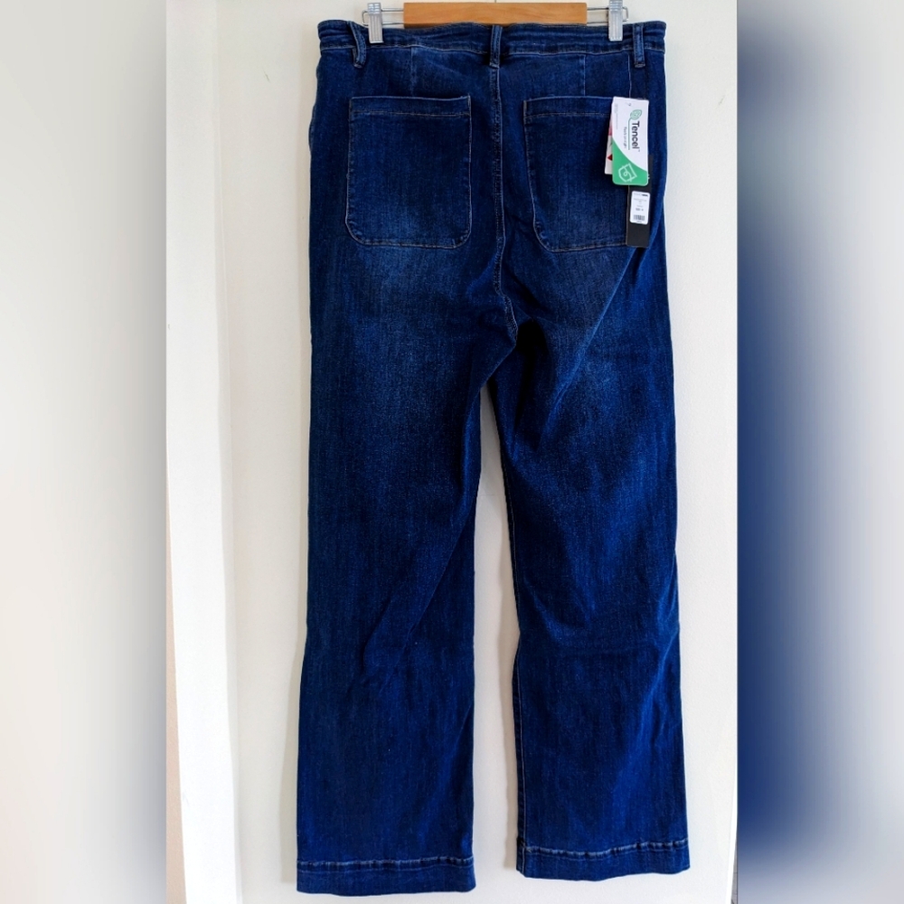 Fashion Nova jeans